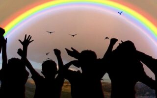 Luna llena en Leo, tu luz ilumina la sombra del colectivo, toma conciencia de como te expresas.
